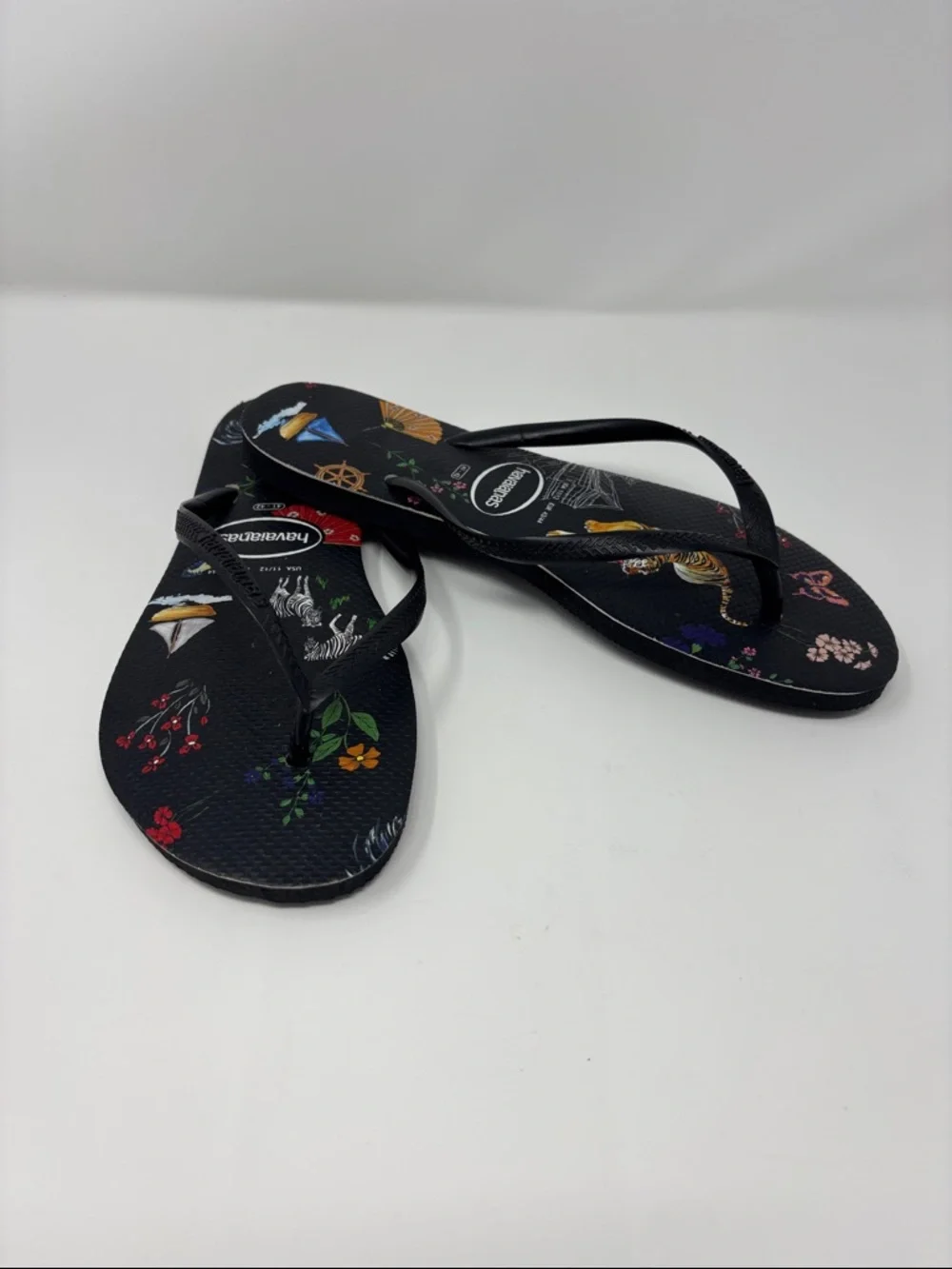 Havaianas | Black Tropical Motif Flip Flops 11/12 43/44